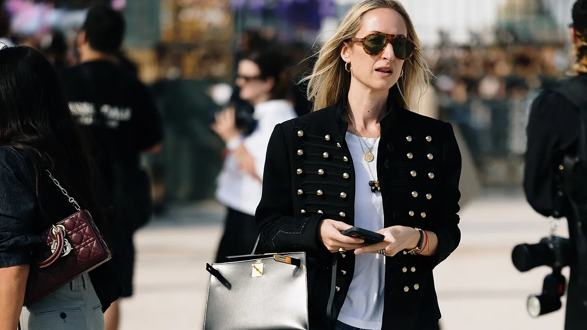 Novedades de jueves en Zara: del vaquero con bordados más cool, a la chaqueta corta tendencia pasando por las botas retro que te pondrás con todo