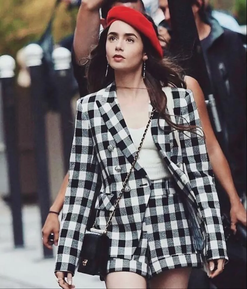 diablo viste ropa de emily en paris
