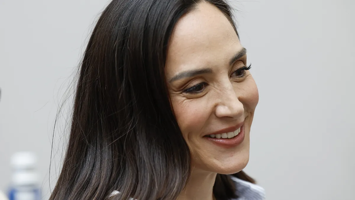 Sabemos el secreto de las cejas lujo silencioso de Tamara Falcó y Sofía Palazuelo, según dos expertas