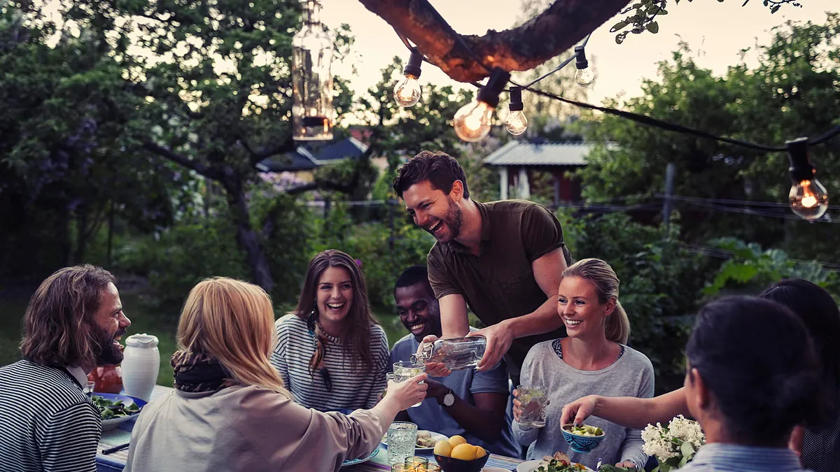 El Secreto para Vivir Más y Comer Feliz: No Son los Superalimentos, ¡Sino Esto!